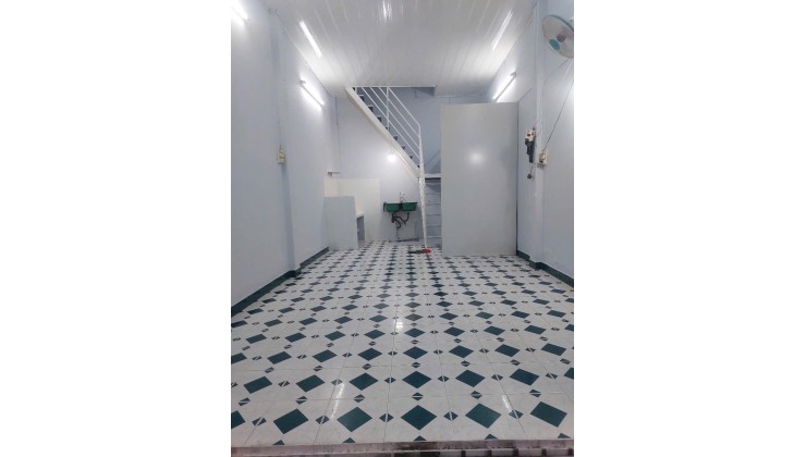 Nhà giá rẻ