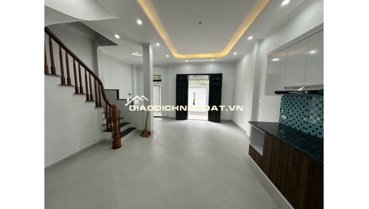 Nhà Đẹp Trạm Trôi Hoài Đức - 42m 5 tầng - Ô tô đỗ cửa - Sổ Đỏ Ko Quy Hoạch