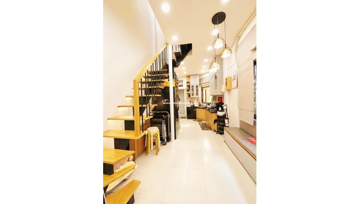 Nhà phố mới đẹp – Linh Xuân - 2 Tầng, 2MT  – Nhỉnh 3 tỷ - Đường thông thoáng – Ôtô đậu trước nhà