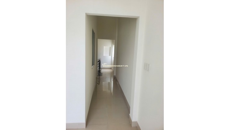 Cho thuê nhà 222/4 Võ Thành Trang P11 QTân Bình 1 trệt 2 lầu