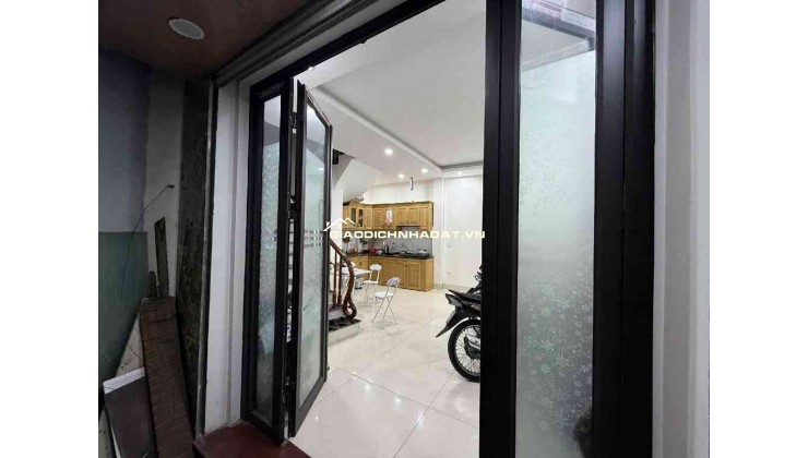 Nhà Đẹp Xuân Phương Nhổn - 3 Phút ra ga Hn - 32m - 5 tầng 6ty2 - full tiện ích