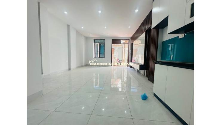 Nhà Đẹp Di Trạch Nhổn 46m 5 tầng Chỉ 5 ty2 - Ngay Sát Vành Đai 3.5 - Ô tô - Ở cực thoáng
