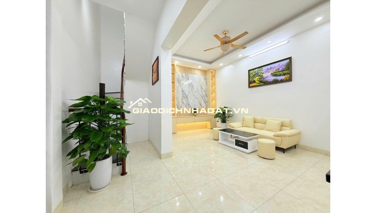 CHỈ 1 CĂN DUY NHẤT 33M – KHÔNG CÓ CĂN THỨ 2 TRONG TẦM GIÁ GẦN 7 TỶ NHÀ ĐẸP Ở LUÔN- THOÁNG MÁT TRUNG TÂM QUẬN HAI BÀ TRƯNG ,