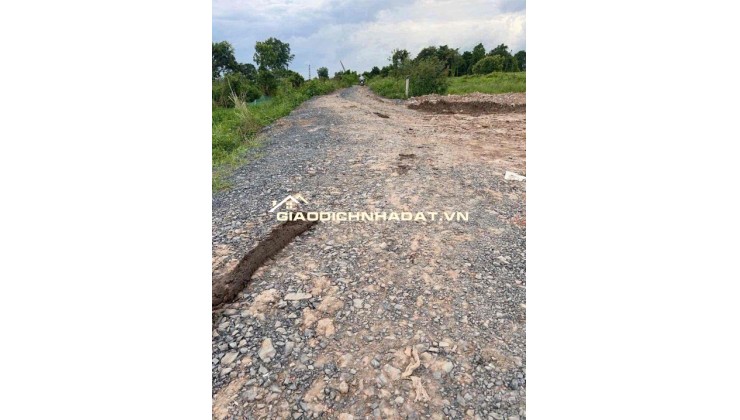 Bán gấp đất thổ cư 607m² Đông Thạnh, Hóc Môn, Sổ đỏ 23 tỷ. LH: 0907983211