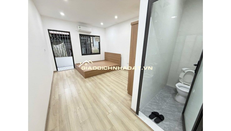  HIẾM !!! NHÀ MỚI ĐẸP Ở NGAY-THANG MÁY NHẬP KHẨU -NGÕ THÔNG THOÁNG BA GÁC TRÁNH-BA BƯỚC CHÂN RA MẶT PHỐ. GIÁ 9.9 TỶ 