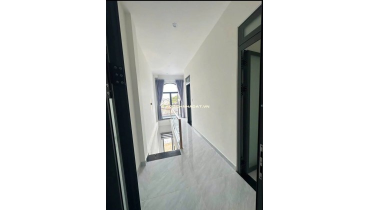 CHỦ GỬI BÁN GẤP NHÀ PHỐ GIÁ 3 tỷ 340 Triệu _3PN _2TOLET (Không Phát Sinh thêm Chi Phí Nào)