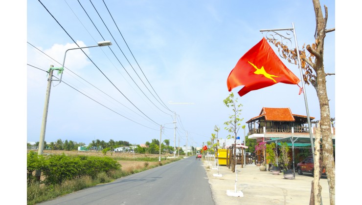Đất Chính Chủ Cạnh Công Viên TT Cần Đước- giá chỉ 650tr