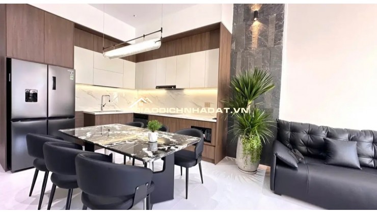 SIÊU PHẨM NHÀ Phố 1 TRỆT 1 LẦU ,GIÁ  2tỷ 650tr DT 100M2_ 3PN _2TOLET