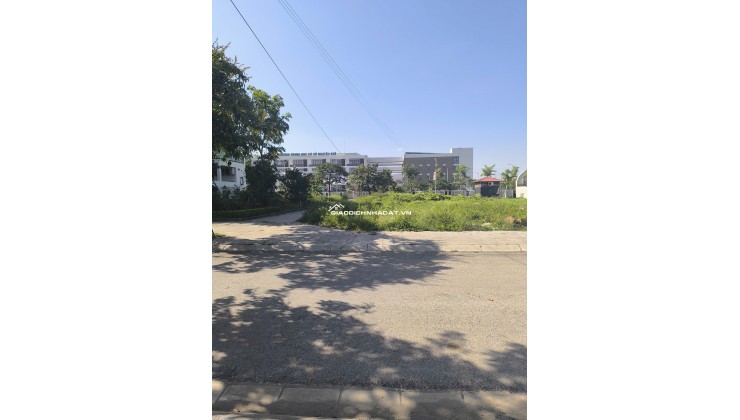 Bán Đất 250m2 Khu C - Khu đô thị Nguyên Khê - Đông Anh - Hà Nội. Giá 105tr/m2