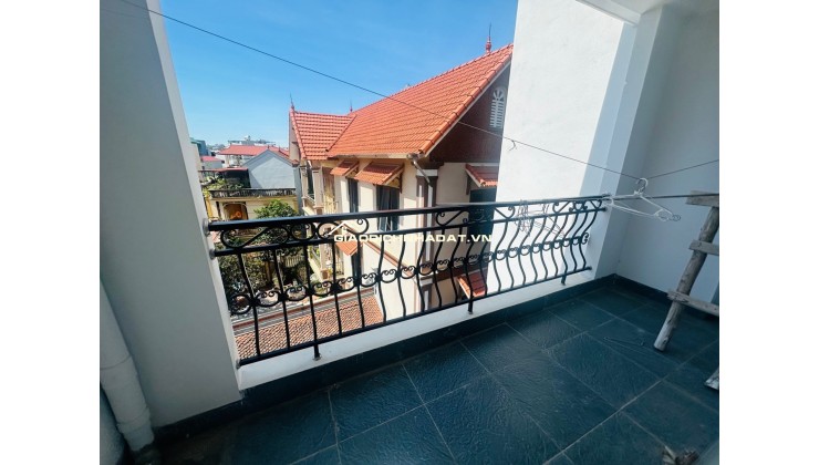 Nhà Đẹp Di Trạch Nhổn 46m 5 tầng Chỉ 5 ty2 - Ngay Sát Vành Đai 3.5 - Ô tô - Ở cực thoáng