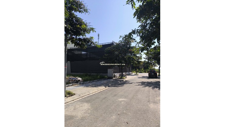 Bán Đất 250m2 Khu C - Khu đô thị Nguyên Khê - Đông Anh - Hà Nội. Giá 105tr/m2
