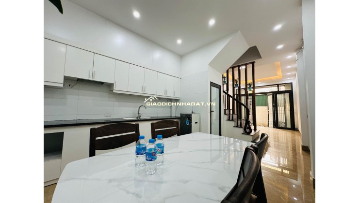 Nhà Đẹp Di Trạch Nhổn - 3 Phút ra ga Hn - 36m - 4 tầng chỉ 5ty6 - full tiện ích