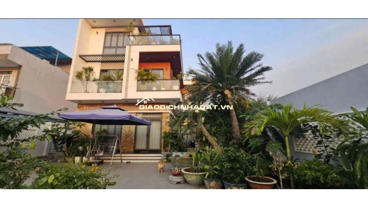 BIỆT THỰ SÂN VƯỜN 313M2 - CHỢ XUÂN THỚI THƯỢNG - FULL NỘI THẤT - 8TỶ960TR LH:0369571337.