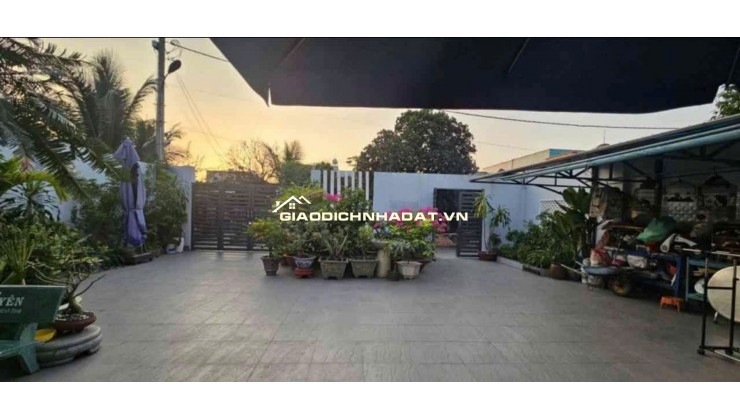 BIỆT THỰ SÂN VƯỜN 313M2 - CHỢ XUÂN THỚI THƯỢNG - FULL NỘI THẤT - 8TỶ960TR LH:0369571337.