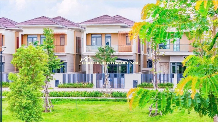 CHỈ 6.8 TỶ CÓ NGAY CĂN BIỆT THỰ 250M2 VIEW SUỐI TRONG KCN VSIP 2, LH:0937995558.
