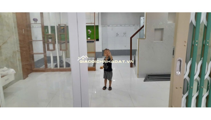 BÁN NHÀ PHƯỜNG BÌNH TIÊN, HỒ CHÍ MINH 40MV SHR CHỈ 4 TỶ. LH:0933627201