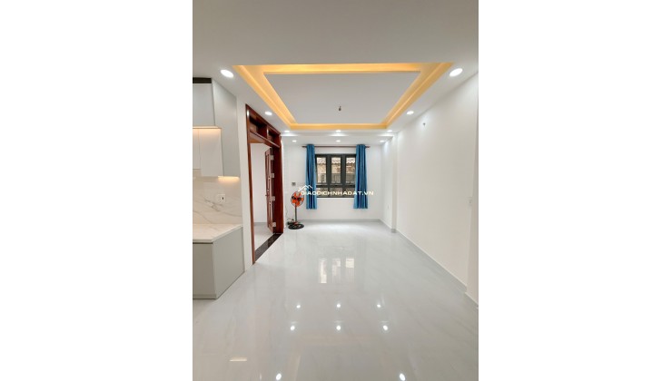 NHÀ GÓC 2 MẶT TIỀN – VỊ TRÍ SIÊU ĐẸP – 9.6 TỶ - HH 1% NHỜ ACE GIỚI THIỆU. LH:0938288389.