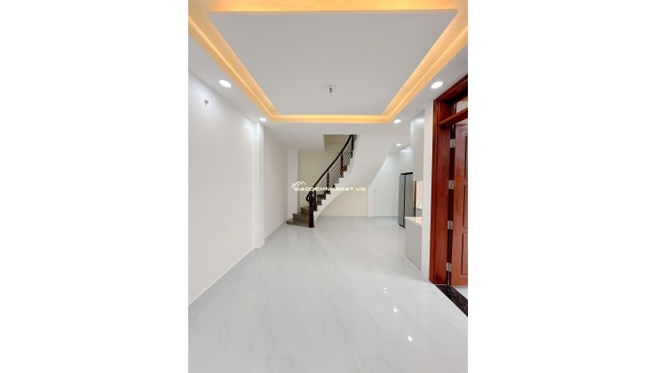 NHÀ GÓC 2 MẶT TIỀN – VỊ TRÍ SIÊU ĐẸP – 9.6 TỶ - HH 1% NHỜ ACE GIỚI THIỆU. LH:0938288389.