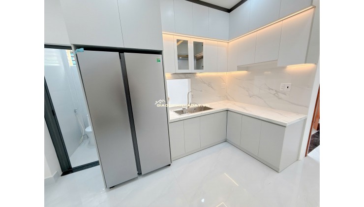 NHÀ GÓC 2 MẶT TIỀN – VỊ TRÍ SIÊU ĐẸP – 9.6 TỶ - HH 1% NHỜ ACE GIỚI THIỆU. LH:0938288389.
