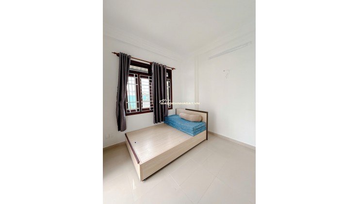 NHÀ GÓC 2 MẶT TIỀN – VỊ TRÍ SIÊU ĐẸP – 9.6 TỶ - HH 1% NHỜ ACE GIỚI THIỆU. LH:0938288389.