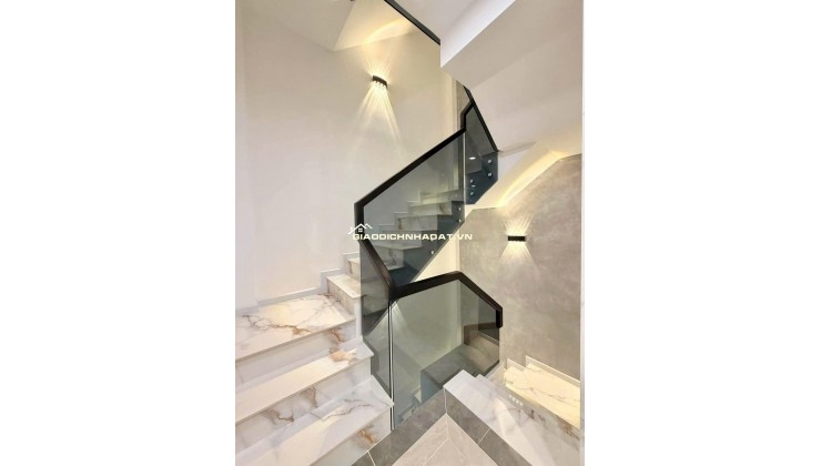CẦN BÁN NHÀ XÂY MỚI CAO CẤP – HẺM XE HƠI BẠCH ĐẰNG, PHƯỜNG BÌNH THẠNH. LH:0909964978.