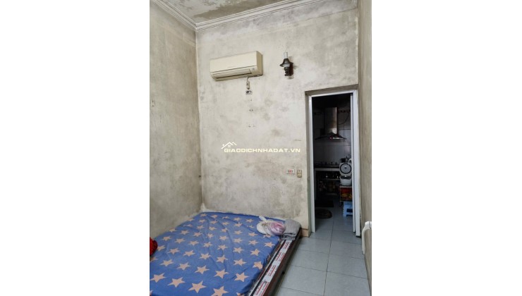 BÁN NHÀ MẶT TIỀN ĐƯỜNG QL1A, DT 43M2 SĐCC 4,5TỶ. LH:0396631136 – 0386663369.