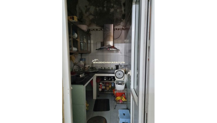 BÁN NHÀ MẶT TIỀN ĐƯỜNG QL1A, DT 43M2 SĐCC 4,5TỶ. LH:0396631136 – 0386663369.