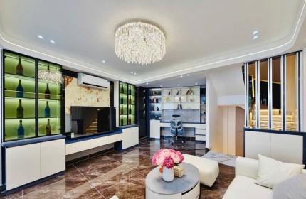 SIÊU PHẨM NGAY PHƯỜNG 10(CŨ)-10PHÚT DI CHUYỂN ĐẾN SÂN BAY -NHÀ NỞ HẬU- 5 TẦNG BTCT- TẶNG FULL NỘI THẤT