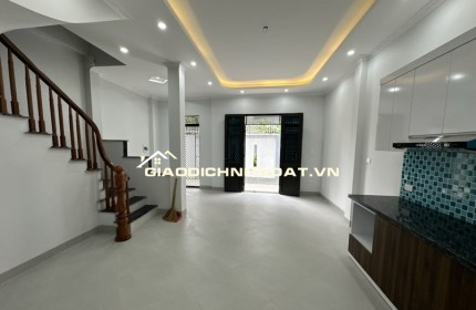 Nhà Đẹp Trạm Trôi Hoài Đức - 42m 5 tầng - Ô tô đỗ cửa - Sổ Đỏ Ko Quy Hoạch