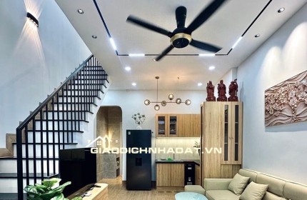kiệt tác căn nhà ĐẸP tiếp giáp bên TIỀN,HXH THÔNG TÂN SƠN NHÌ , 4 x 8.7, CHỈ 5.tỷ