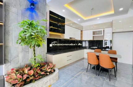 BÁN NHÀ PHỐ 5M X 26M GẦN KCN CẦU TRÀM, SÁT BÌNH CHÁNH