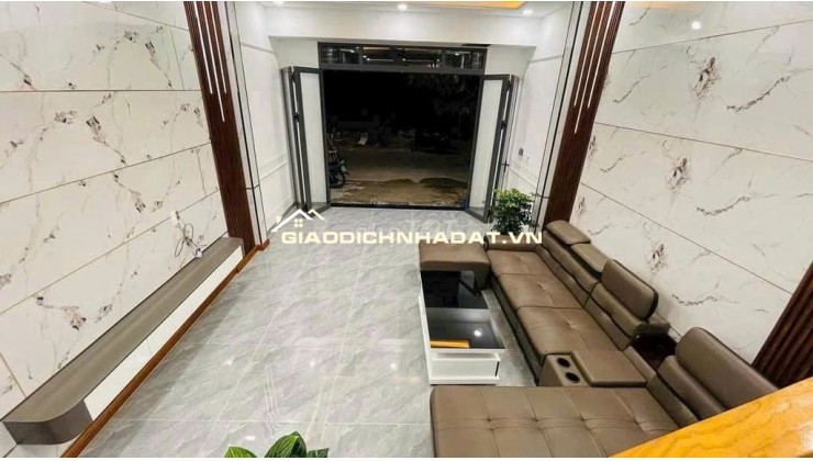 Nhà đẹp Thủ Dầu Một 120m² - 3PN - 2WC - Sổ hồng riêng - Giá chỉ 2tỷ1
