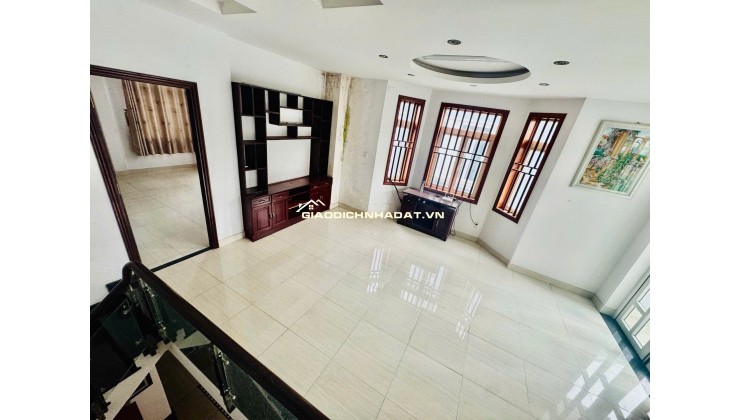 BIỆT THỰ  XẺ KHE KHANG ĐIỀN PHƯỜNG PHƯỚC LONG B, LIỀN KỀ KHU GIA HOÀ - THIÊN LÝ, GARA Ô TÔ TRONG NHÀ,  KHU NHÀ GIÀU QUẬN 9, NỘI THẤT GỖ PƠ MU LIM, SẴN GIA ĐÌNH VÀO Ở - 20.5 TỶ