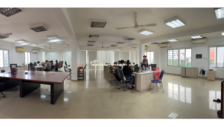 Văn phòng gần sân bay với 176m2 mỗi tầng, tìm đâu xa tại trung tâm Tân Bình