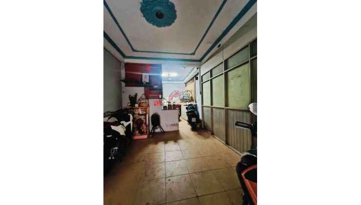  HÀNG HIẾM SÁT MẶT TIỀN DẠ NAM - NGANG LỚN 6.5M - DÒNG TIỀN 15 TRIỆU/THÁNG - CHỦ GẤP BÁN 