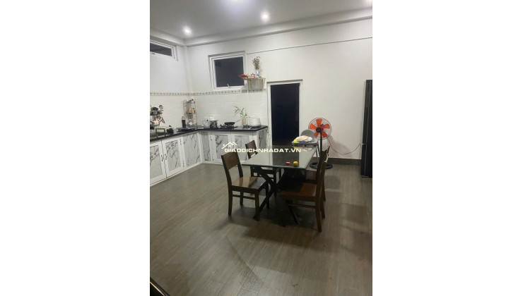 Bán nhà gần chợ Liên Nghĩa, Đức Trọng 105m2, đang có thu nhập 8 triệu/tháng