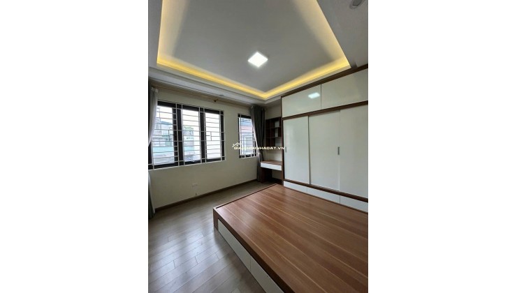 Bán nhà ngõ Ba gác lượn Ba Đình DT hợp túi bình dân