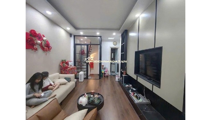 BÁN NHÀ BA ĐÌNH gần sát phố vip trung tâm NHỈNH 8 đồng
