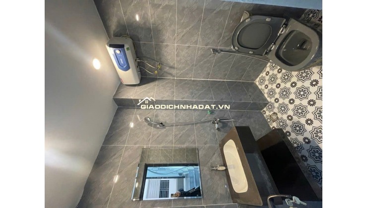 BÁN NHANH nhà View hồ -Ba Đình chỉ NHỈNH 5 đồng xíu