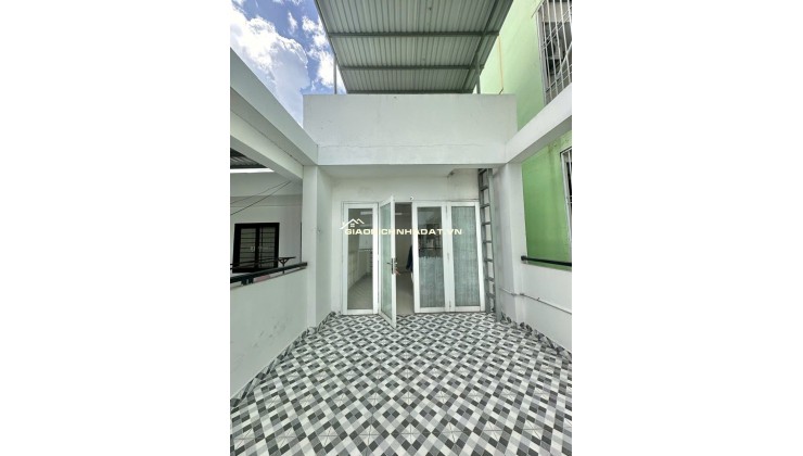 Bán nhà Q10 Tô Hiến Thành- 5 tầng 50m2- giảm mạnh còn 9.9 tỷ. Trí: 0967638168