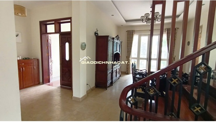 CHO THUÊ CĂN HỘ TẦNG 4 (2PN, 100M2) TẠI KĐT MỚI LIDECO THỊ TRẤN TRẠM TRÔI. 6.8TR/TH. LH:0971928881