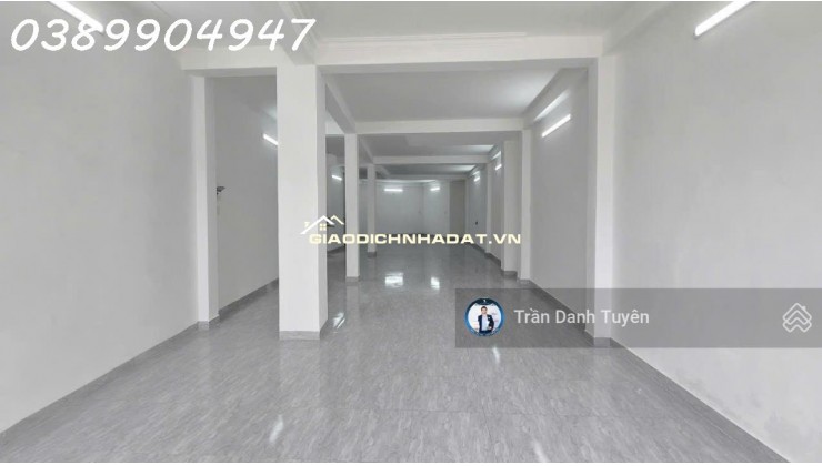 Nhà 2,5 tầng Đường Biệt Thự _ hẻm ô tô thông ] * Cách biển Trần Phú : 300m * Giá : 4,3 tỷ