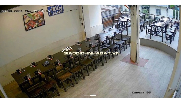 Cần sang mặt bằng vị trí lô góc 2 MT 3 lầu Đinh Tiên Hoàng Q1