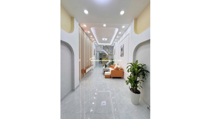  CHỦ CẦN RA NHANH NHÀ MẶT TIỀN – GIÁ CHỈ 2,4 TỶ