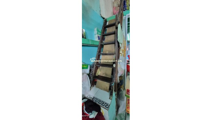 Bán nhà cấp 4 suốt có 1 gác gỗ ngay trung tâm Đầm Sen Q11
