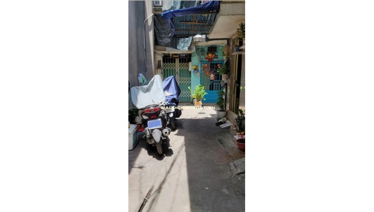 Bán nhà cấp 4 nhỏ xinh nở hậu L ngay trung tâm Đầm Sen Q11