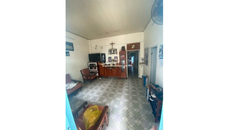 Chính chủ Bán nhà hẻm Chữ Đồng Tử, Quận Tân Bình (cũ) giá tốt