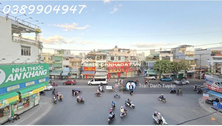 Nhà 2,5 tầng Đường Biệt Thự _ hẻm ô tô thông ] * Cách biển Trần Phú : 300m * Giá : 4,3 tỷ