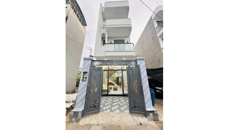 LÒ LU NHÀ MỚI LUNG LINH – 3 TẦNG – 4 PHÒNG NGỦ – HẺM XE HƠI – VỊ TRÍ CỰC ĐỈNH 3 CĂN RA MẶT TIỀN LÒ LU