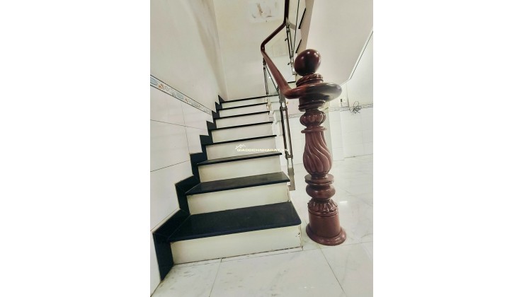BÁN NHÀ SÁT HXH DƯƠNG BÁ TRẠC P2 Q8 - 4.1X13.5 - 54M2 - CHỈ 5,98 TỶ- GỌI NGAY 0784968131
